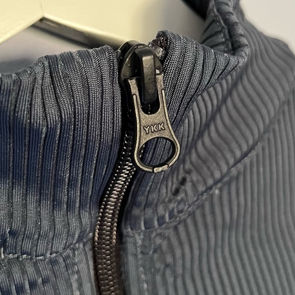 KORAL Utile Gloss Longsleeve Top - Picture 6 of 6